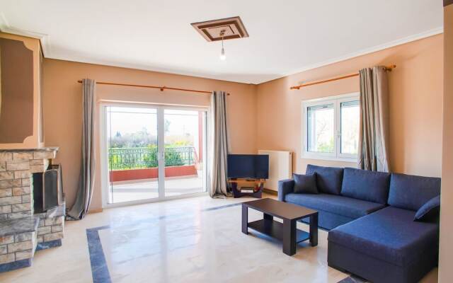 Secluded Apartment in Astakos near the Sea