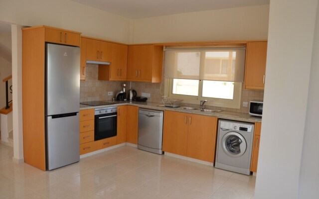 Anthorina Villa 10