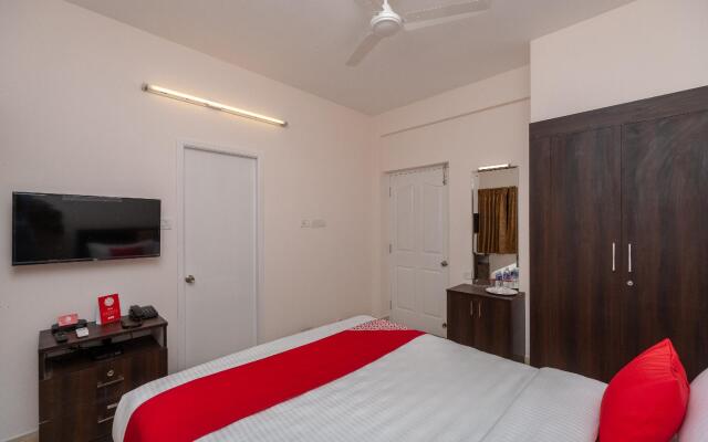 OYO Flagship 24641 Tulip Residence