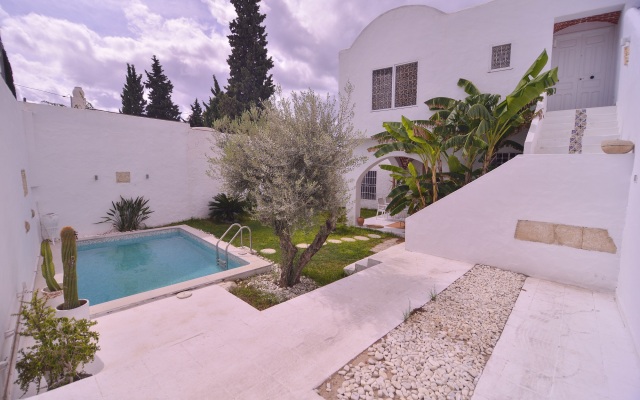 Airbetter - Fabulous Stay at Villa Skander Hammamet with Pool