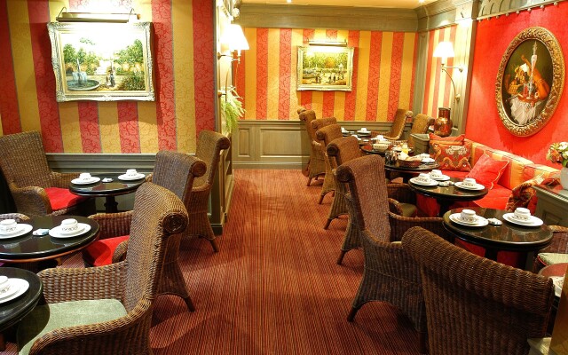 Hotel Chambiges Elysées