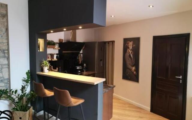 Center Arena Design Apartments with terrace