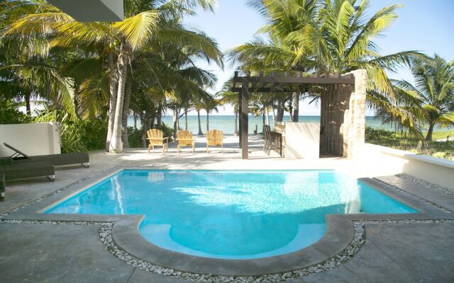 5 BR House with Pool and Private Beach