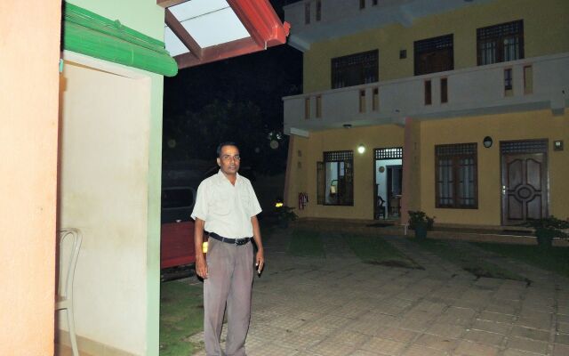 Airport Green View Resort