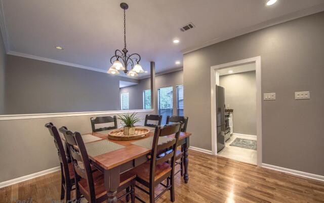 The Float Inn 3 CW B209