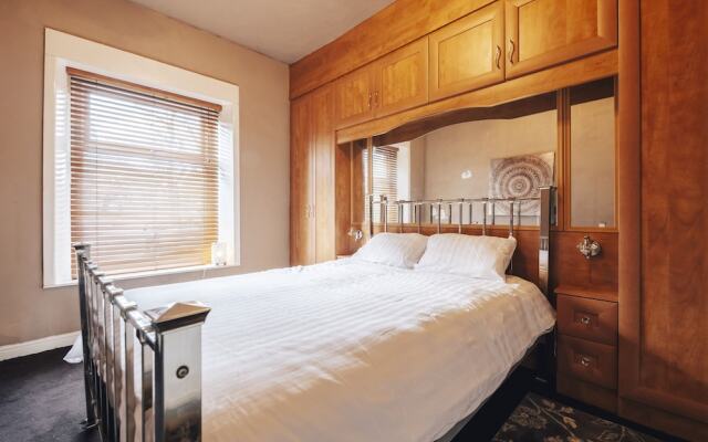 Luxury Town House