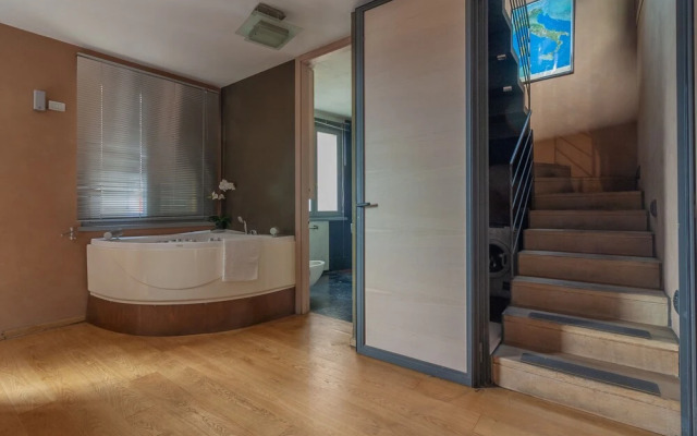 Fontana Penthouse in Fiumelatte