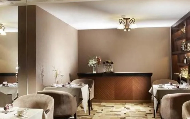 Shanghai Jiangsu Hotel