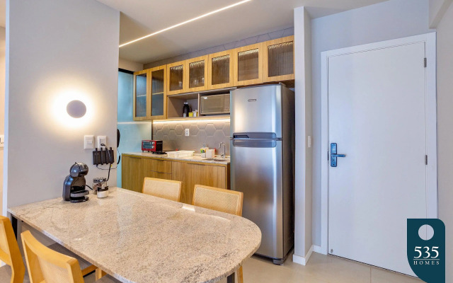 Apartamento no Condomínio Barra 535