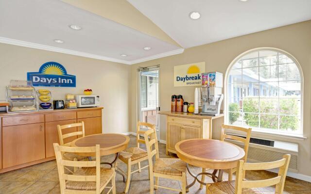 Days Inn by Wyndham South Lake Tahoe