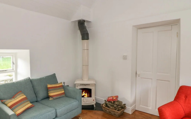 The Old White Cottage