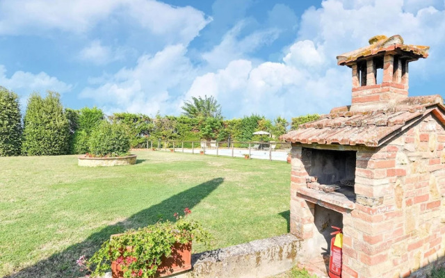 Holiday Home in Tuscany With Pool