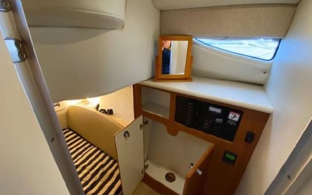 Stunning 2-bed Boat in Dreverna