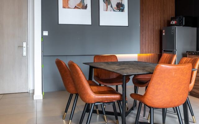 Reizz Residence by Plush