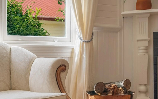 Quinn's Cottage - Central Armidale