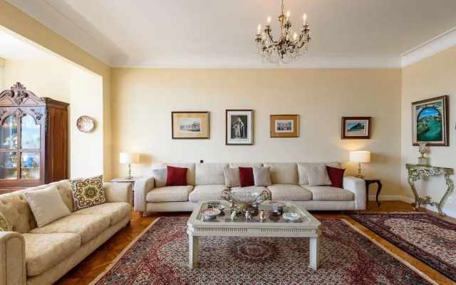 Classic 4-bedrooms by the Sea A 3484/301