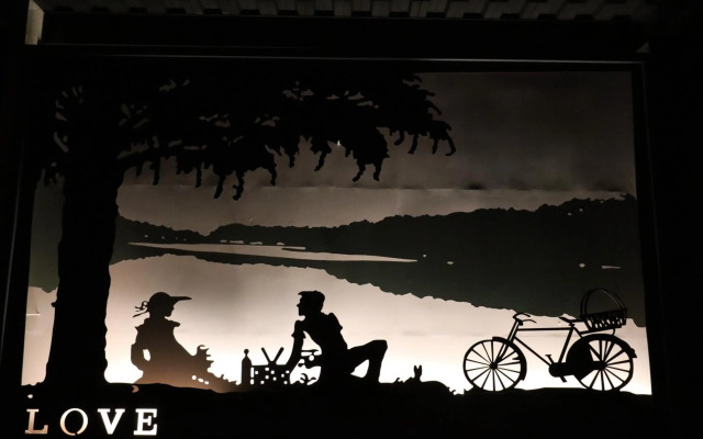 Qian Qian Riverside B&B