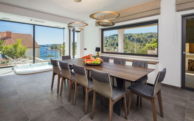 Beachfront Villa Azzurro With Pool