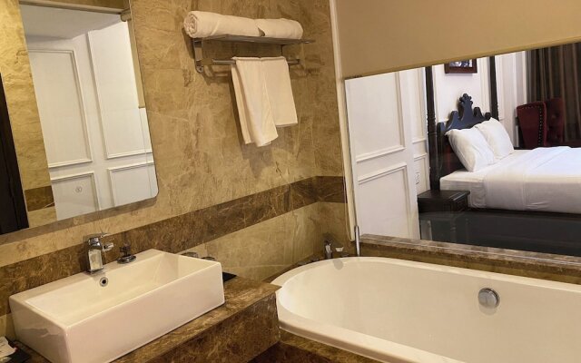 Mia Hotel (Feliz Hotel Binh Duong)