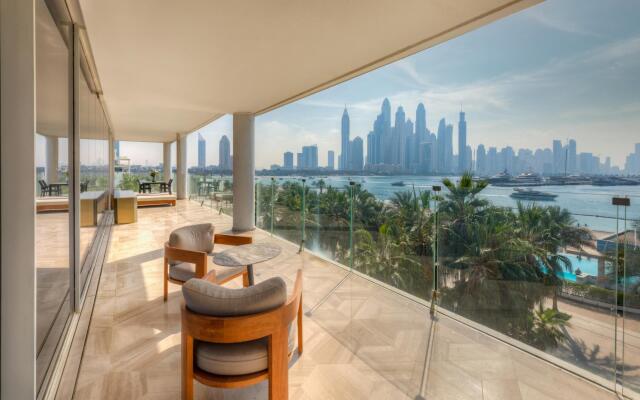 Dxb - Five - 30301 - Pj