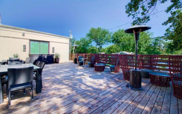 Bishop Arts Hotel by Qresorts.