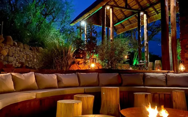 Esiweni Game Lodge