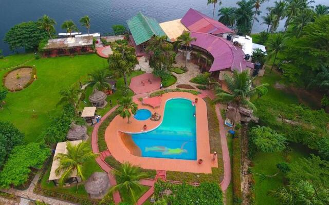 Afrikiko Riverfront Resort