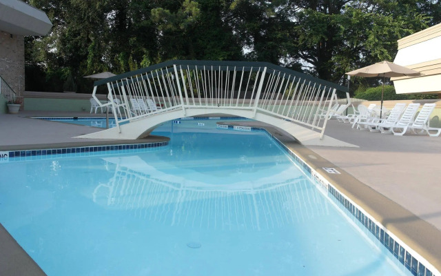 Clarion Pointe Morrow - Atlanta South