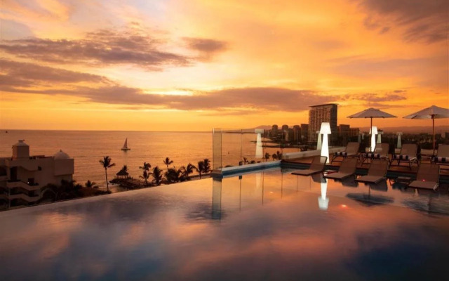 Crown Paradise Golden Puerto Vallarta All Inclusive