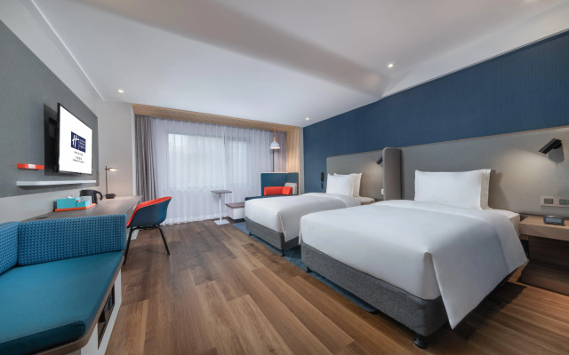 Holiday Inn Express Ningbo City Center by IHG