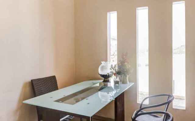 Oyo 91298 Rumah Cantik Homestay