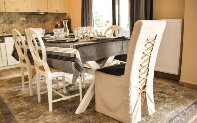 Aurelia Home
