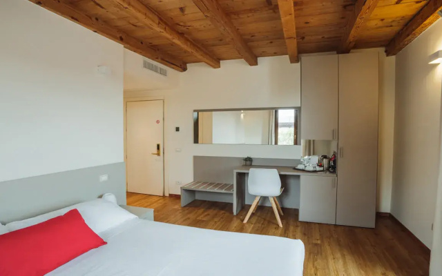Garda Relais