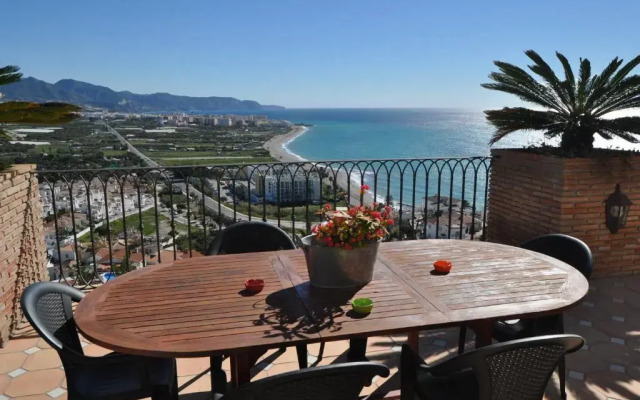 Welcome Inn Nerja