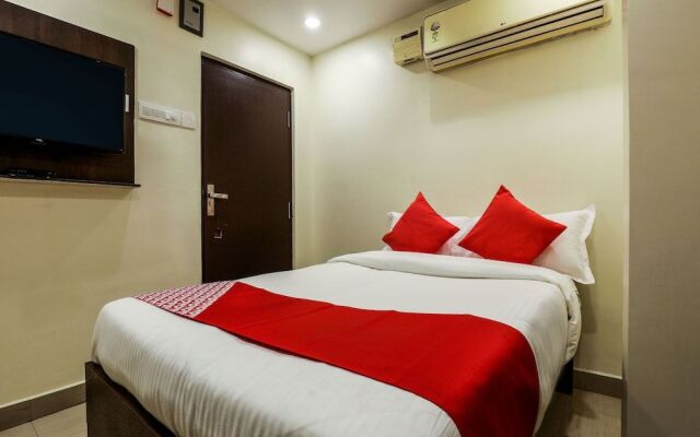 OYO 14925 Harsha Residency