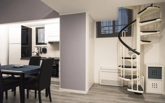 Contemporary 2 Bedroom Flat near University