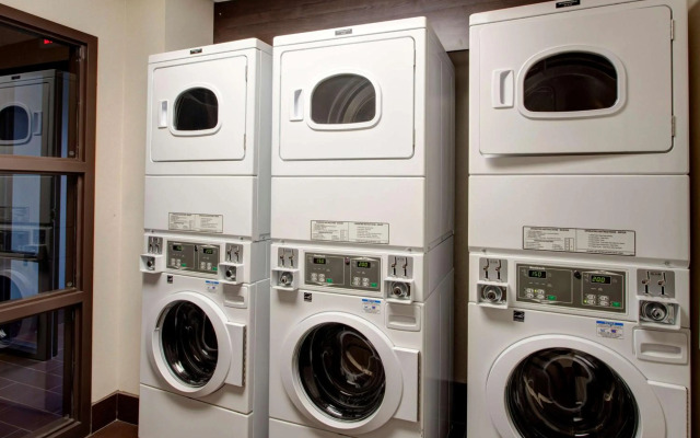 Hampton Inn & Suites by Hilton Halifax - Dartmouth