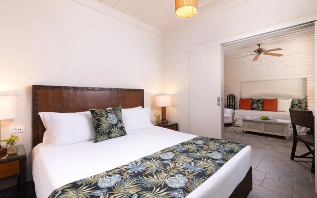 Porto Kea Suites