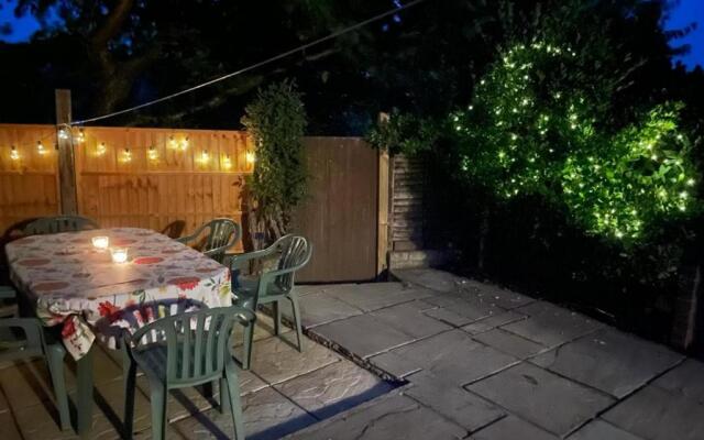 Charming 4BD Semi Detached Home Hastings