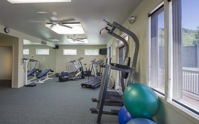 Storm Meadows Club C Condominiums