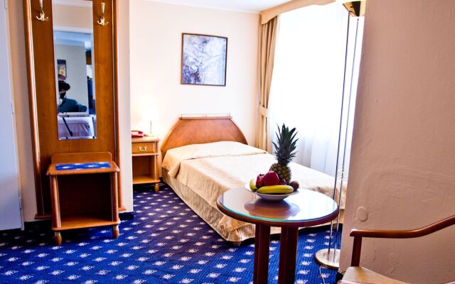 Pytloun Old Armoury Hotel Prague