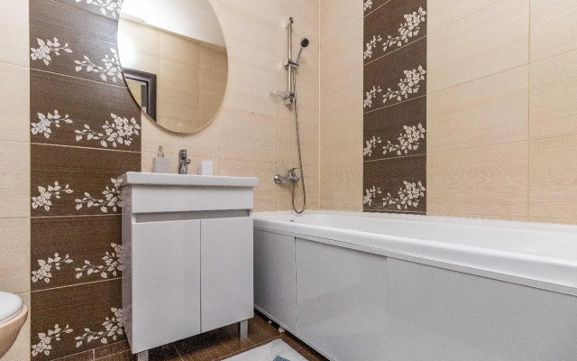 Rich House (Рич Хаус) на улице  Игоря Киртбая 18