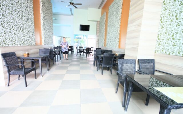 Amazon Condo & Water Park Pattaya