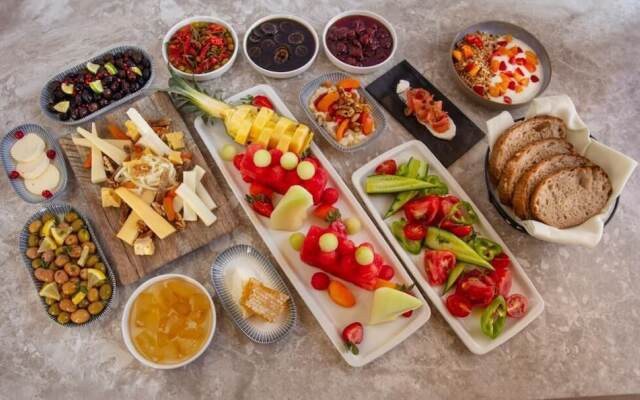Rasim Palas (Adults Only +12)