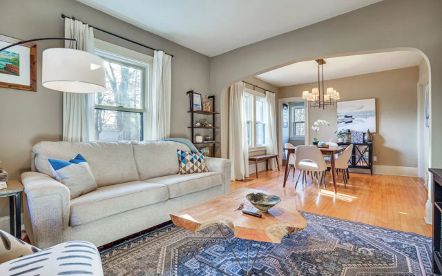 Walk to Beach + Lake Nokomis: Minneapolis Home!