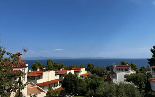 Paradise Kriopigi Hotel