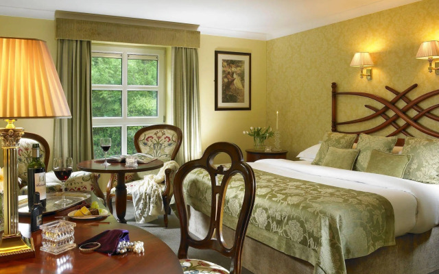 Dromhall Hotel