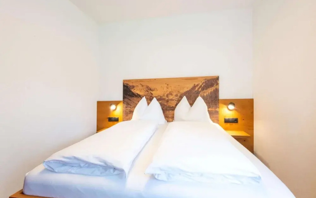 Beautiful Flat in Hart With Fitness Room
