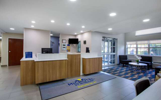 Microtel Inn & Suites by Wyndham Burlington