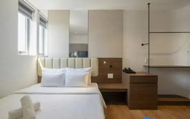 La Hotel Duong So 21